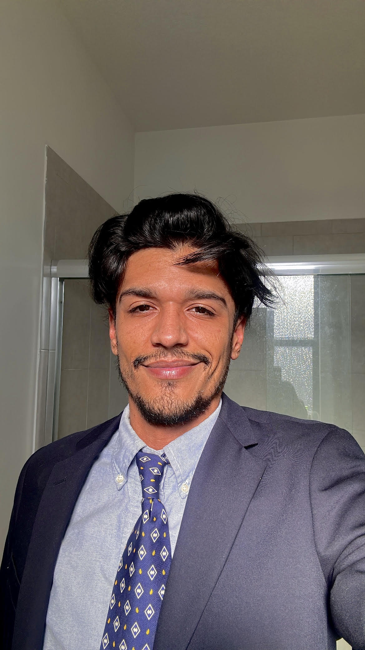 Headshot image of Keanu Gomes - Full Stack Developer, AI/ML Engineer, and Data Analyst